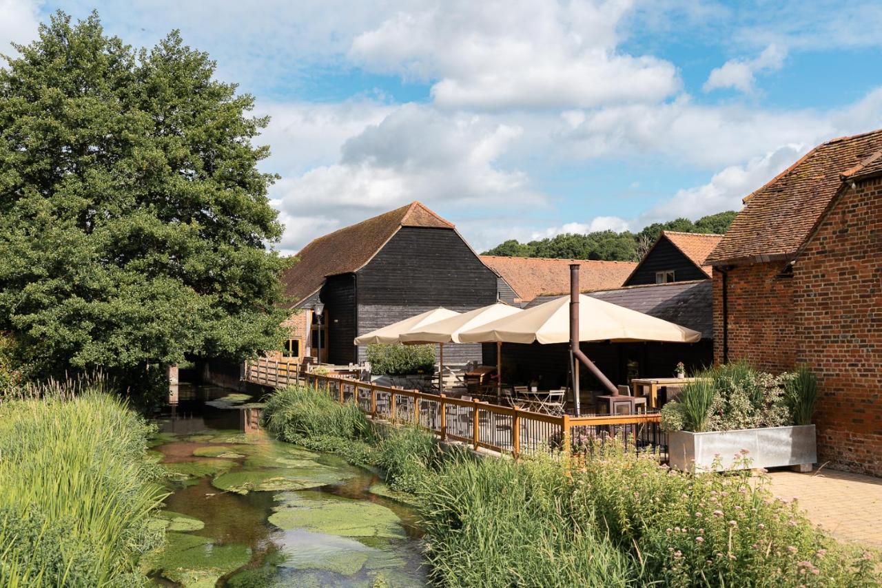 Tewinbury Farm Hotel Exterior photo