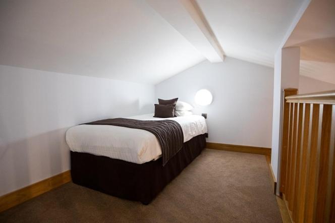 Tewinbury Farm Hotel Room photo