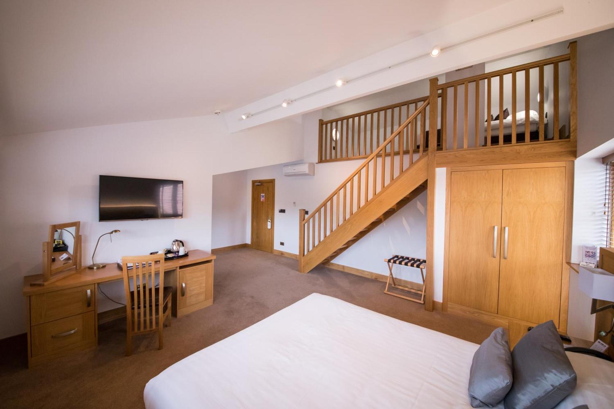 Tewinbury Farm Hotel Room photo
